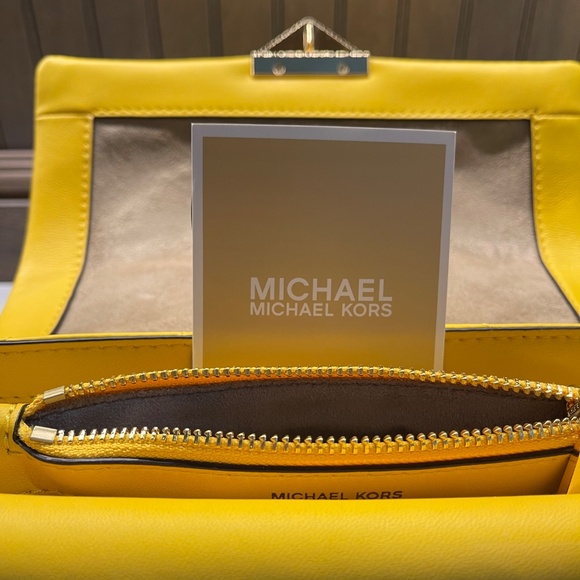 MICHAEL KORS TRIBECA QUILTED LEATHER HANDBAG - Picture 7 of 11